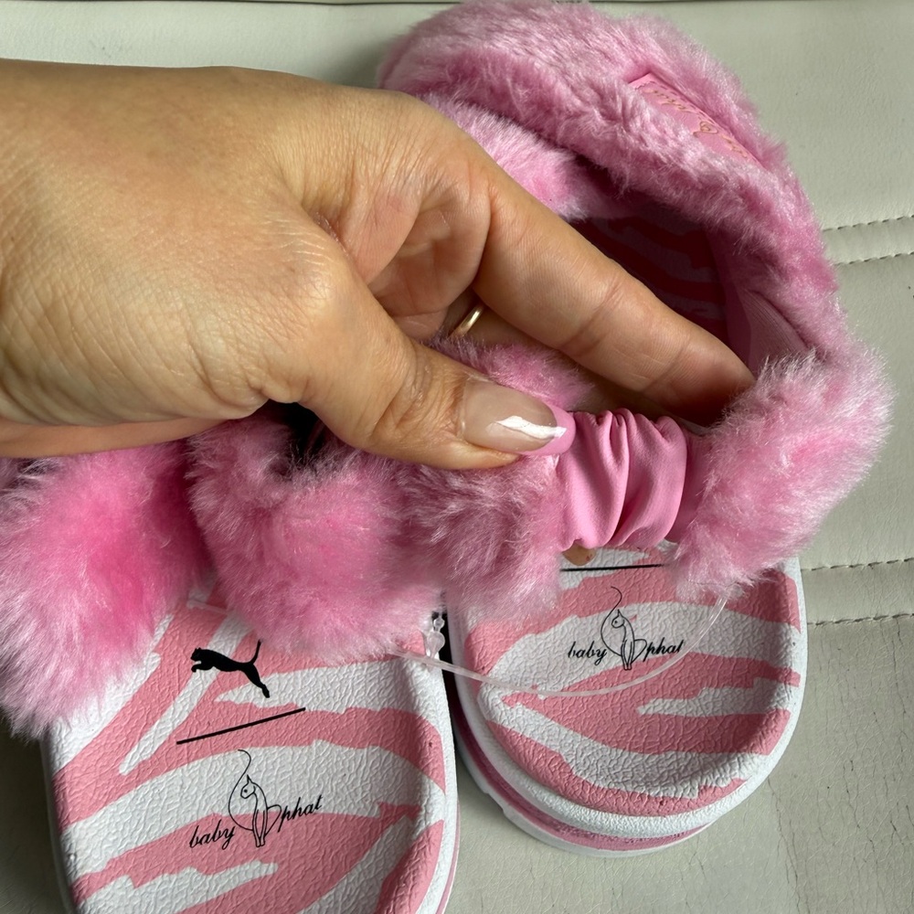 Puma Fuzzy Pink Platform Slides US 6.5 | Y2K Chunky Sandals Faux Fur Bratz - Picture 4 of 8